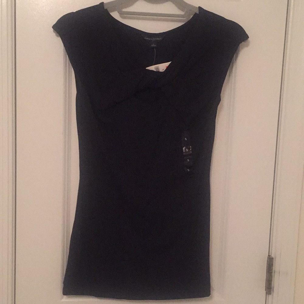 Stretchy black top.